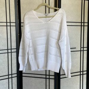 Fabulous Tommy Bahama white crochet v-neck sweater. Size Small. 100% cotton.